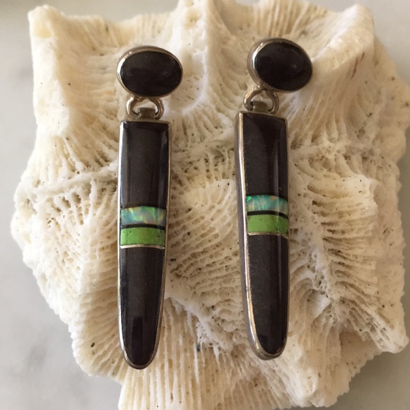 Jewelry - Vintage Native American Sugilite Earrings